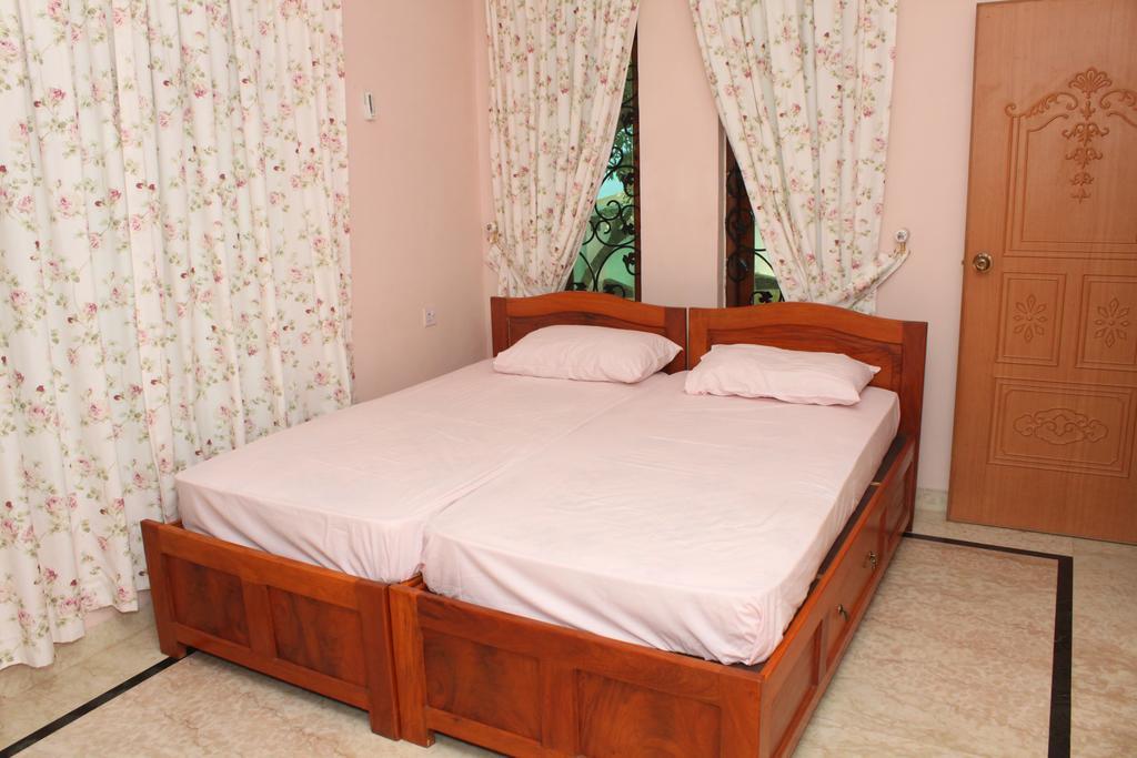 Shalom Dream Home Candolim Esterno foto